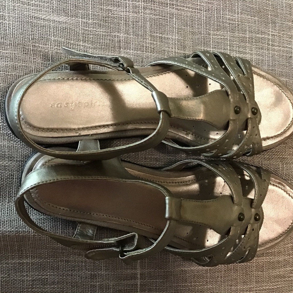 Easy Spirit women’s shoes, 9.5M